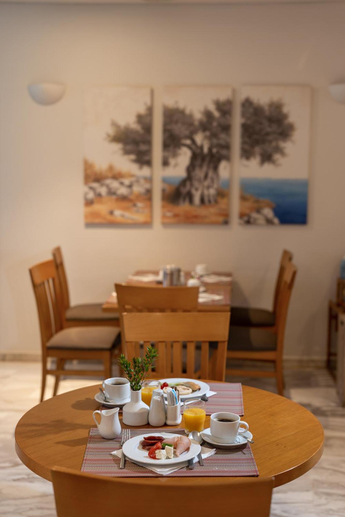 Minos Hotel Rethymno  Ngoại thất bức ảnh