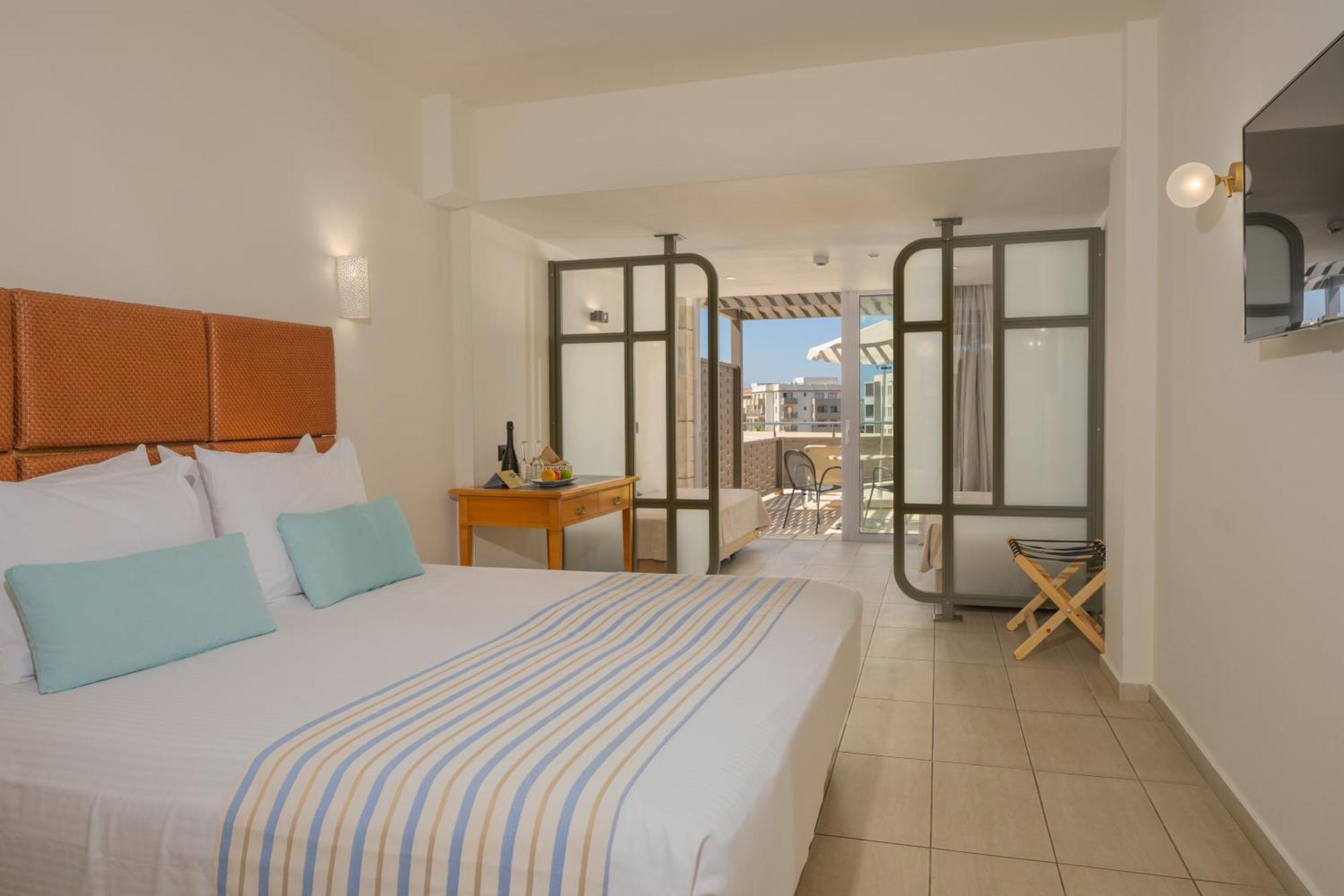Minos Hotel Rethymno  Ngoại thất bức ảnh